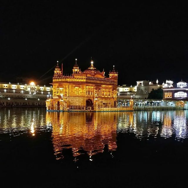AMRITSAR GOLDEN TEMPLE