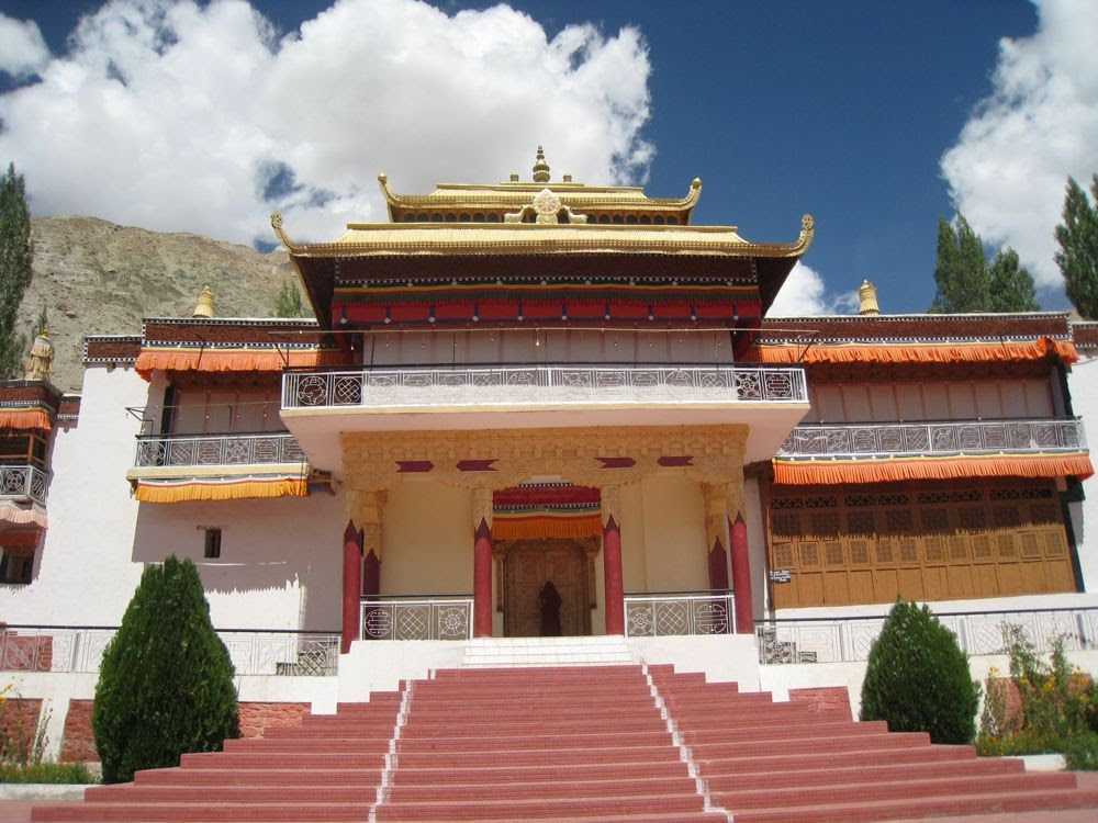 SAMSTANDLING MONASTERY